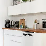 Global Living - Design I I Smart-tv I Kitchen I ベルリン