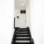 Global Living - Design I I Smart-tv I Kitchen I アパート ベルリン