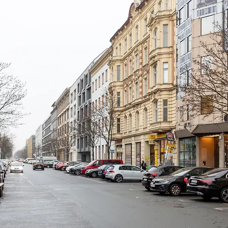 Global Living - Design I I Smart-tv I Kitchen I * Berlin