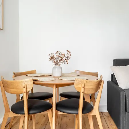 Global Living - Design I I Smart-tv I Kitchen I Lejlighed Berlin