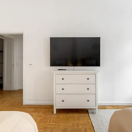 Global Living - Design I I Smart-tv I Kitchen I