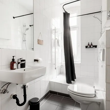 Global Living - Design I I Smart-tv I Kitchen I Berlin