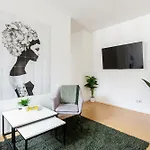 Global Living - Design I I Smart-tv I Kitchen I *