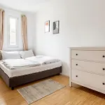 Global Living - Design I I Smart-tv I Kitchen I *