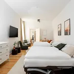 Global Living - Design I I Smart-tv I Kitchen I