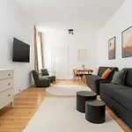 Global Living - Design I I Smart-tv I Kitchen I