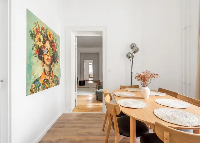 Global Living - Design I I Smart-tv I Kitchen I * Berlin